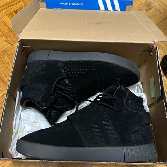 Adidas Tubular Invader - Picture 1 of 2